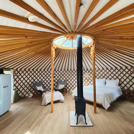Ons Yurt Huisje In Het Bos Hollandsche Rading Eksteriør bilde